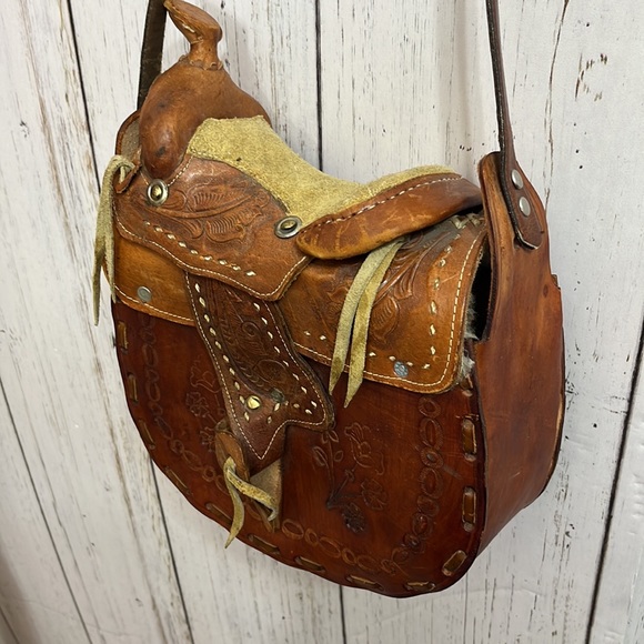 Saddle Handbag Hand Crafted in New Mexico Wool Lined - Picture 10 of 16
